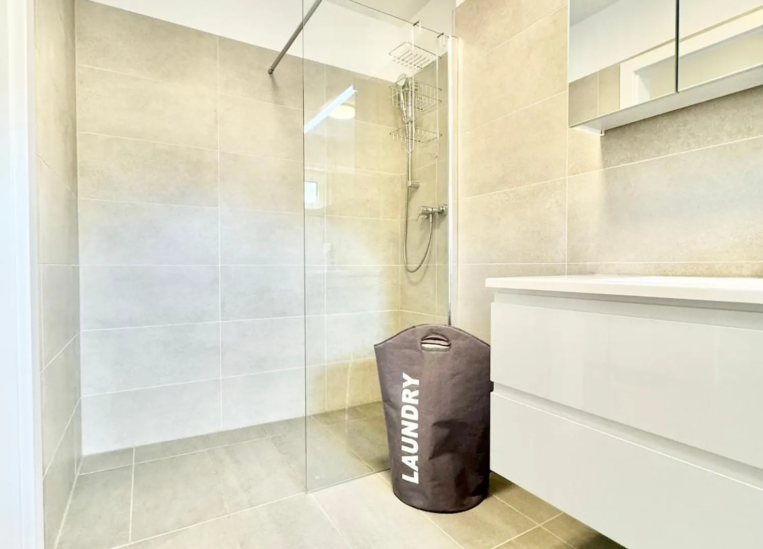 Stylische Wohnung Mit Balkon Vienna Apartment